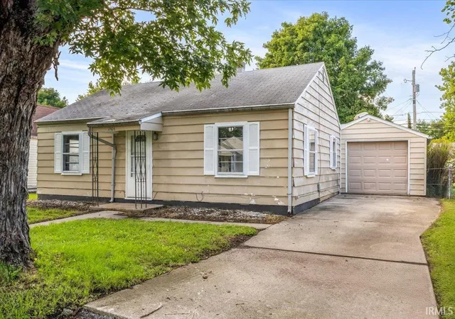 Photo 2 of Manufactured home for sale at 1906 E 24th St, Muncie, IN 47302 | MLS# 202634249 | Listing updated on 2026-08-21