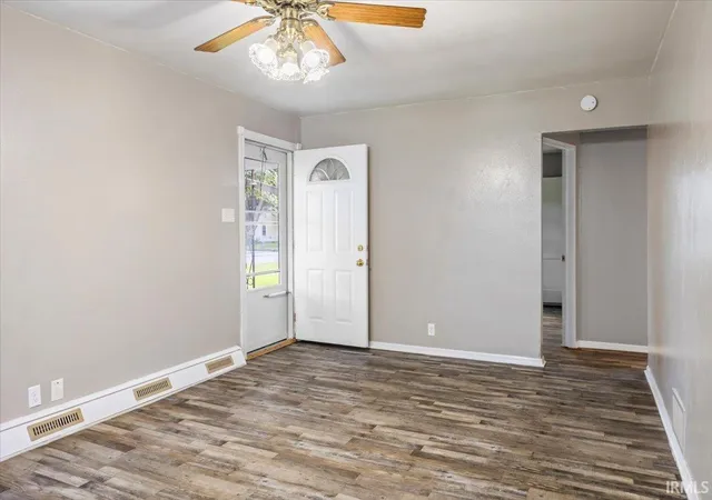 Photo 3 of Manufactured home for sale at 1906 E 24th St, Muncie, IN 47302 | MLS# 202634249 | Listing updated on 2026-09-17