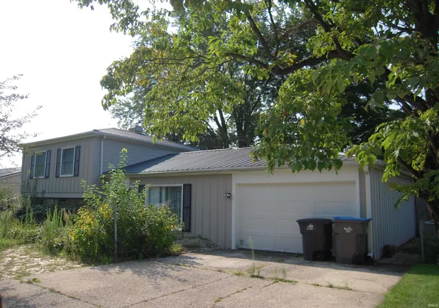Photo 2 of Sale Pending at 3505 Wood St, Elkhart, IN 46516 | MLS# 202634252 | Listing updated on 2026-09-14