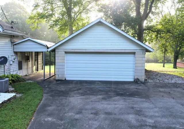 Photo 3 of Manufactured home for sale at 2996 Dixie Hwy, Bedford, IN 47421 | MLS# 202634270 | Listing updated on 2026-08-21