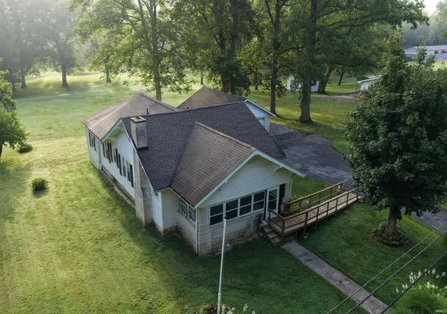Photo 4 of Manufactured home for sale at 2996 Dixie Hwy, Bedford, IN 47421 | MLS# 202634270 | Listing updated on 2026-08-21