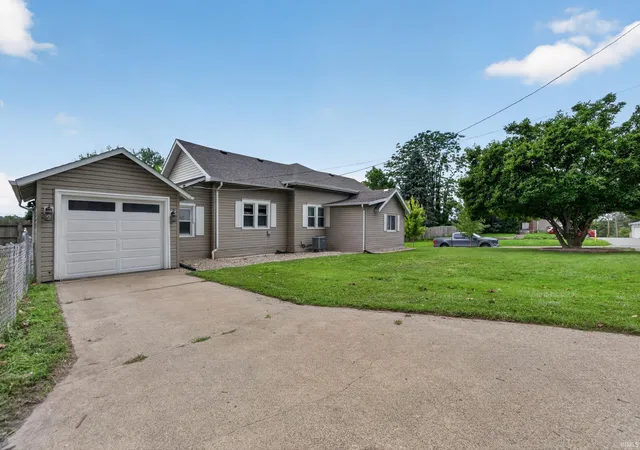 Photo 2 of Manufactured home for sale at 1018 Pleasant Hill, Logansport, IN 46947 | MLS# 202634277 | Listing updated on 2026-08-21