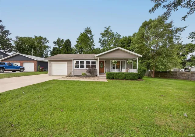 Manufactured home for sale at 107 Terrace Dr, Loogootee, IN 47553-2207 | MLS# 202634310