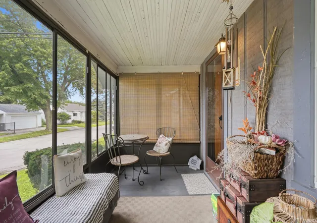 Photo 2 of Sale Pending at 417 Clayton Ave, Fort Wayne, IN 46808 | MLS# 202634323 | Listing updated on 2026-09-05