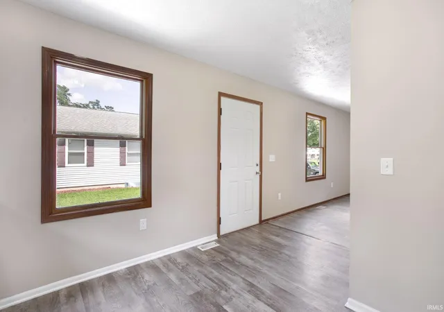 Photo 4 of Sale Pending at 1849 N Meade St, South Bend, IN 46628 | MLS# 202634334 | Listing updated on 2026-10-01