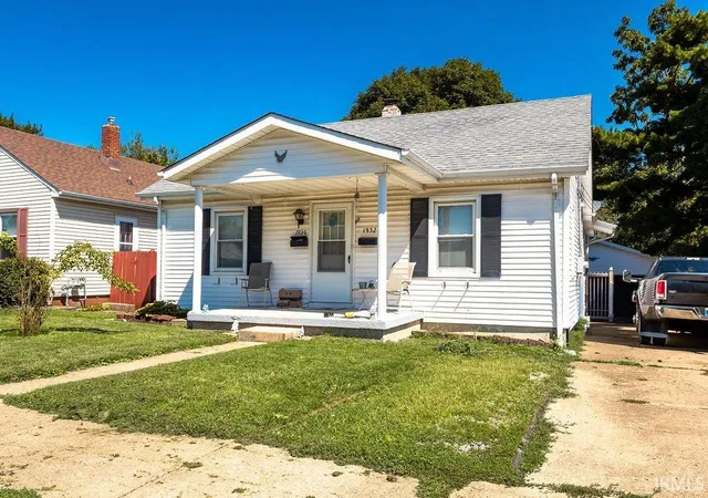 Photo 3 of Manufactured home for sale at 1930 1932 Fairmont Ave, New Castle, IN 47362 | MLS# 202634358 | Listing updated on 2026-10-07