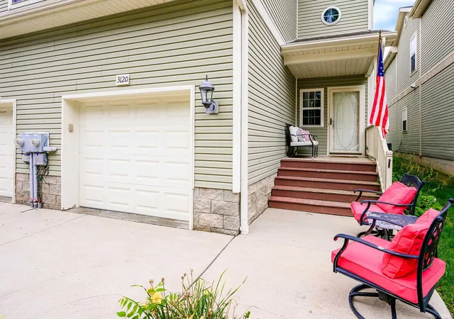 Photo 3 of Sale Pending at 3120 S Cuffers Dr, Bloomington, IN 47403 | MLS# 202634367 | Listing updated on 2026-08-27