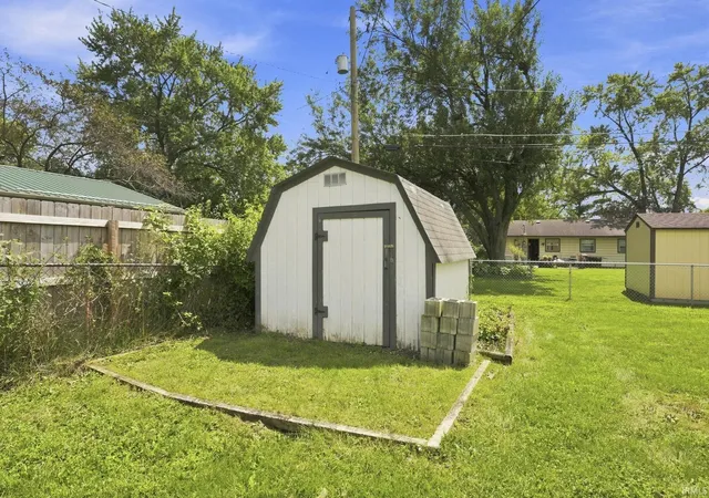Photo 16 of Sale Pending at 8312 Santa Fe Trl, Fort Wayne, IN 46815 | MLS# 202634368 | Listing updated on 2026-09-03