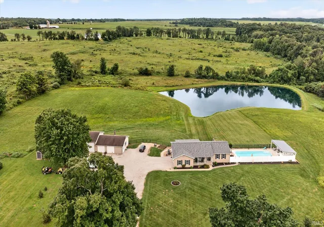 Photo 3 of Sale Pending at 2108 E Antioch Rd, Bloomfield, IN 47424 | MLS# 202634369 | Listing updated on 2026-08-24