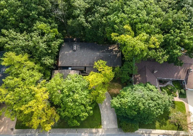 Photo 3 of Manufactured home for sale at 220 Pawnee Dr, West Lafayette, IN 47906 | MLS# 202634370 | Listing updated on 2026-09-11