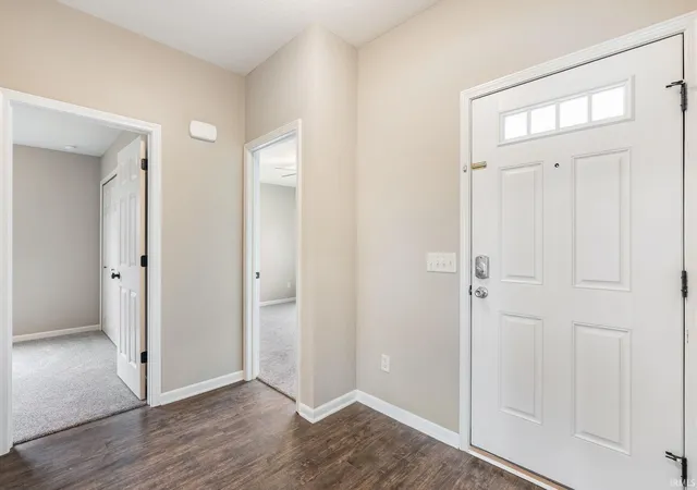 Photo 3 of Sale Pending at 1333 Frascati Dr, Fort Wayne, IN 46825 | MLS# 202634376 | Listing updated on 2026-09-11