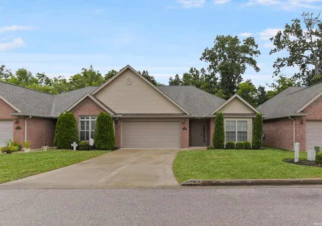 Photo 2 of Condo for sale at 4438 Mystic Ct, Evansville, IN 47715 | MLS# 202634379 | Listing updated on 2026-09-10