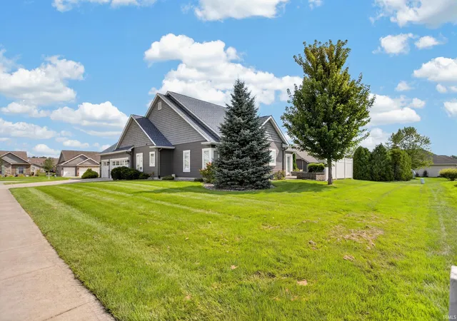 Photo 3 of Manufactured home for sale at 601 Brittania Dr, Huntington, IN 46750 | MLS# 202634380 | Listing updated on 2026-09-16