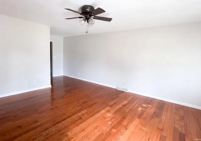 Photo 4 of Sale Pending at 1430 Union St, Mishawaka, IN 46544 | MLS# 202634389 | Listing updated on 2026-09-11