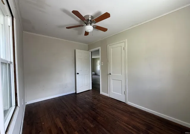 Photo 4 of Sale Pending at 1905 S Taft Ave, Evansville, IN 47714 | MLS# 202634392 | Listing updated on 2026-08-25