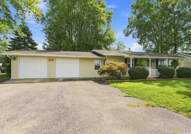Photo 2 of Manufactured home for sale at 609 State Road 13, North Manchester, IN 46962 | MLS# 202634393 | Listing updated on 2026-08-24