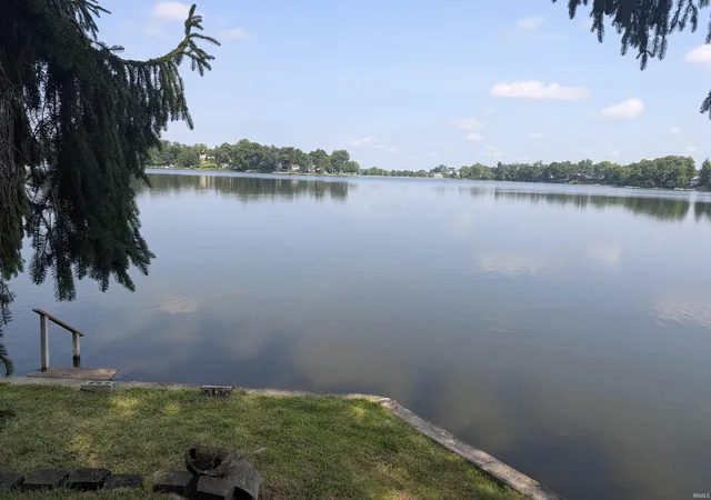 Photo 3 of Sale Pending at 9142 E Koher Rd, Syracuse, IN 46567 | MLS# 202634408 | Listing updated on 2026-09-09