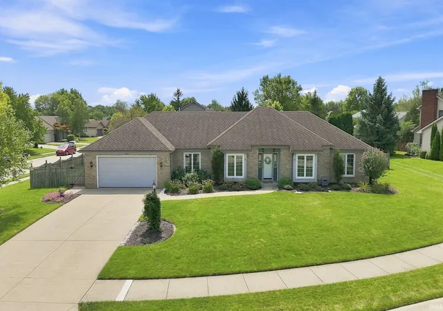 Photo 2 of Sale Pending at 1232 Willowind Trl, Fort Wayne, IN 46845 | MLS# 202634417 | Listing updated on 2026-08-28