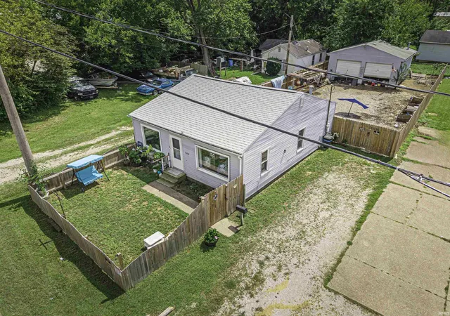 Photo 3 of Manufactured home for sale at 1604 Allens Ln, Evansville, IN 47710 | MLS# 202634421 | Listing updated on 2026-09-13