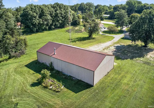 Photo 3 of Manufactured home for sale at 63335 Us 31 Hwy, South Bend, IN 46614 | MLS# 202634438 | Listing updated on 2026-09-18