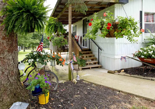 Photo 4 of Manufactured home for sale at 3660 S Woods Ave, Bloomington, IN 47403 | MLS# 202634442 | Listing updated on 2026-10-06