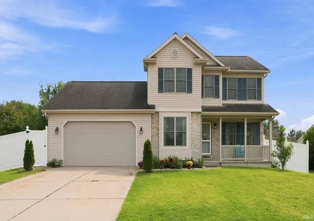 Manufactured home for sale at 605 E Wawonaissa Dr, Syracuse, IN 46567 | MLS# 202634452