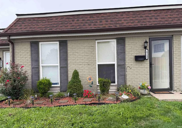 Photo 1 of Condo for sale at 1712 Sussex On Berkley St, Kokomo, IN 46901 | MLS# 202634462 | Listing updated on 2026-08-31