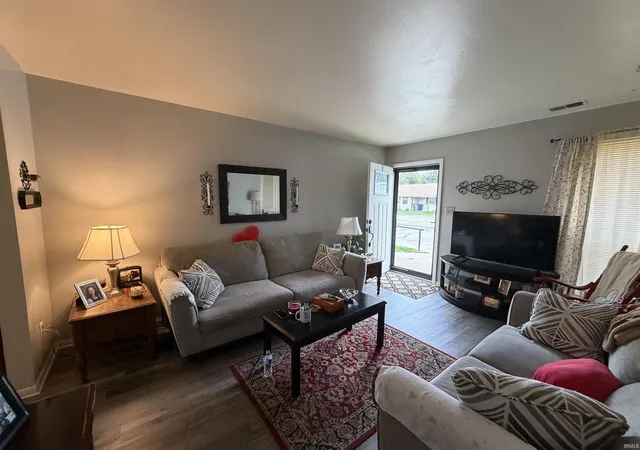 Photo 2 of Condo for sale at 1712 Sussex On Berkley St, Kokomo, IN 46901 | MLS# 202634462 | Listing updated on 2026-08-31