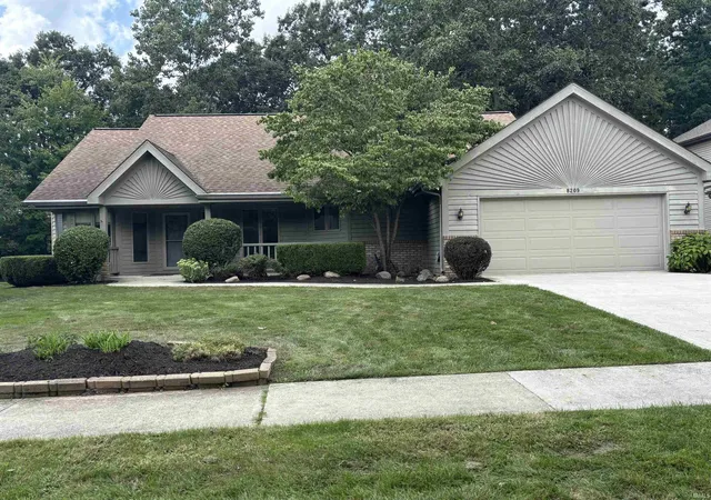 Photo 1 of Sale Pending at 8209 Summerset Pl, Fort Wayne, IN 46825 | MLS# 202634466 | Listing updated on 2026-09-05
