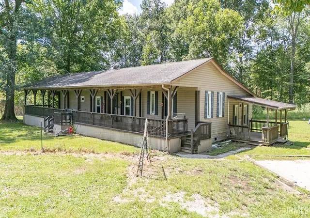 Photo 4 of Manufactured home for sale at 10116 W Polk Rd, Lexington, IN 47138 | MLS# 202634467 | Listing updated on 2026-09-11