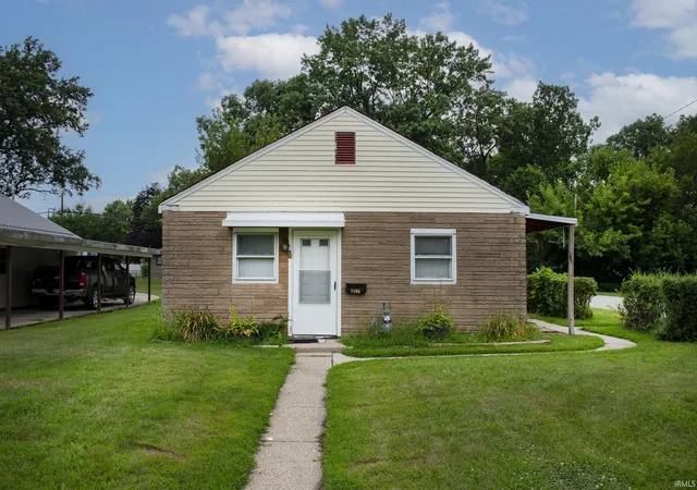 Photo 1 of Sale Pending at 1700 Strong Ave, Elkhart, IN 46514 | MLS# 202634472 | Listing updated on 2026-09-02
