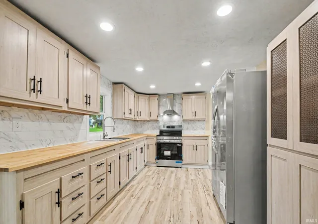 Photo 4 of Manufactured home for sale at 23846 Eastgate Ave, Elkhart, IN 46516 | MLS# 202634473 | Listing updated on 2026-09-03