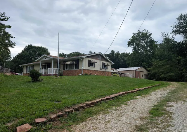 Photo 1 of Manufactured home for sale at 1176 N Mcclure Rd, Vincennes, IN 47591 | MLS# 202634491 | Listing updated on 2026-09-21
