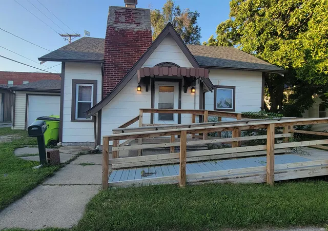 Photo 3 of Sale Pending at 109 E Oak St, Butler, IN 46721 | MLS# 202634495 | Listing updated on 2026-09-04