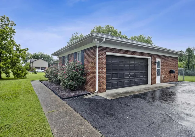 Photo 4 of Manufactured home for sale at 4934 Heckel Rd, Evansville, IN 47725 | MLS# 202634497 | Listing updated on 2026-08-23