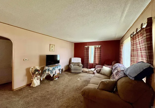 Photo 4 of Manufactured home for sale at 516 E Townley St, Bluffton, IN 46714 | MLS# 202634508 | Listing updated on 2026-10-06