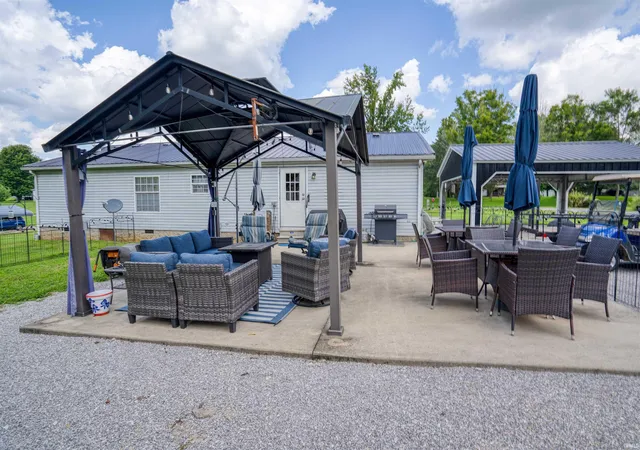 Photo 3 of Manufactured home for sale at 193 E Gentry, Rockport, IN 47635 | MLS# 202634512 | Listing updated on 2026-08-28