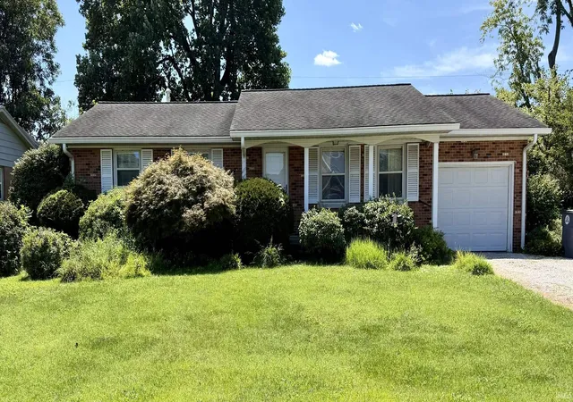 Photo 1 of Sale Pending at 7517 Lincoln Ave, Evansville, IN 47715 | MLS# 202634517 | Listing updated on 2026-08-24