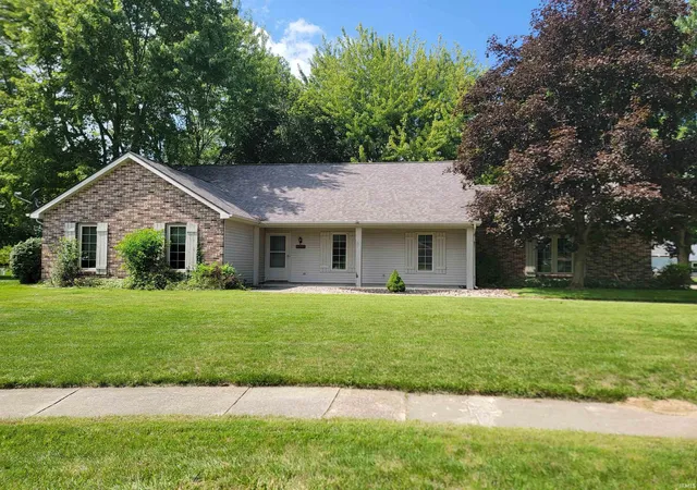 Photo 1 of Sale Pending at 1409 Willow Dr, Auburn, IN 46706 | MLS# 202634523 | Listing updated on 2026-09-07