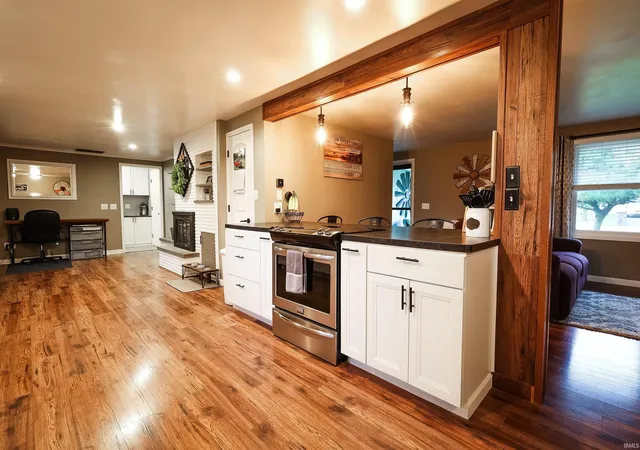 Photo 4 of Sale Pending at 17334 Lee Ln, Harlan, IN 46743 | MLS# 202634525 | Listing updated on 2026-08-29