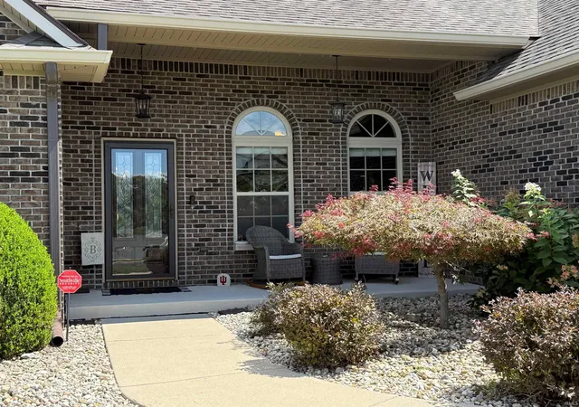 Photo 3 of Manufactured home for sale at 1109 S Deer Run, Ellettsville, IN 47429 | MLS# 202634526 | Listing updated on 2026-09-09