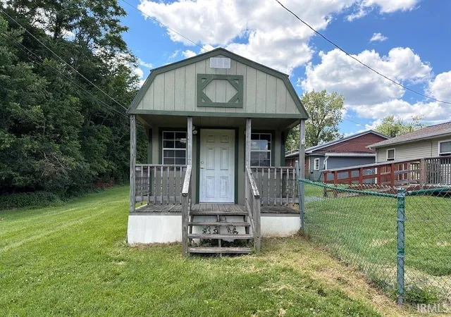 Photo 3 of Sale Pending at 723 Kiper Ave, Boonville, IN 47601 | MLS# 202634527 | Listing updated on 2026-08-31