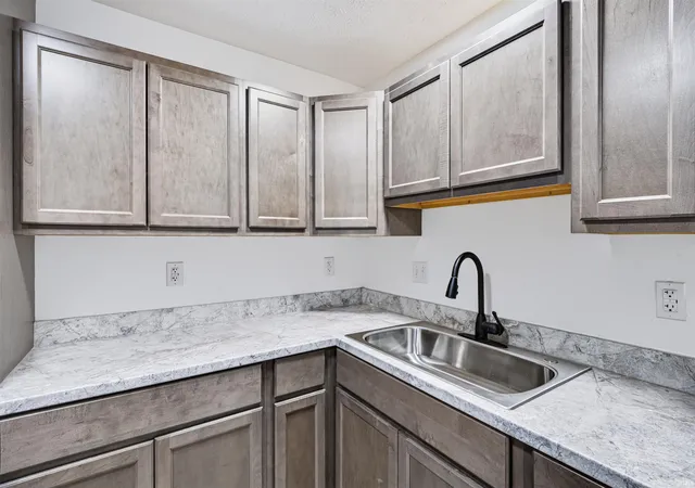 Photo 4 of Manufactured home for sale at 2208 E Michigan St, Evansville, IN 47711 | MLS# 202634529 | Listing updated on 2026-10-02