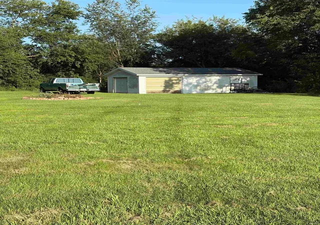 Photo 3 of Sale Pending at 705 S Logan St, Kewanna, IN 46939 | MLS# 202634534 | Listing updated on 2026-09-14