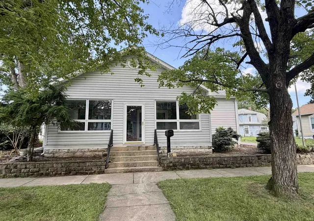 Photo 1 of Manufactured home for sale at 525 E Franklin St, Delphi, IN 46923 | MLS# 202634542 | Listing updated on 2026-09-22