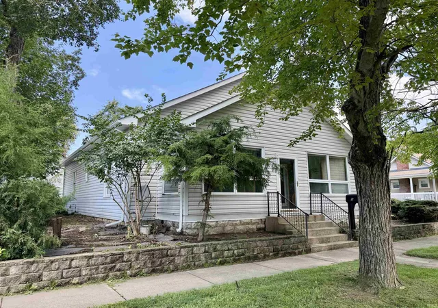 Photo 2 of Manufactured home for sale at 525 E Franklin St, Delphi, IN 46923 | MLS# 202634542 | Listing updated on 2026-09-22
