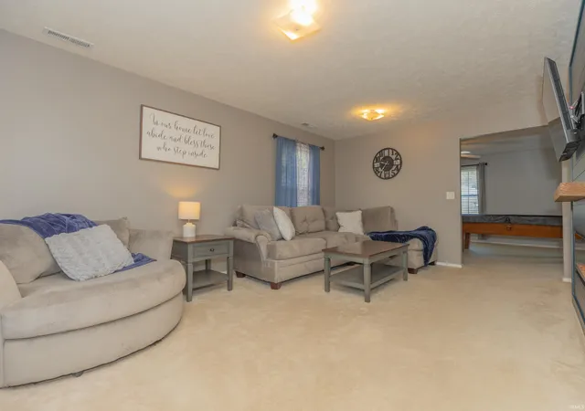 Photo 2 of Manufactured home for sale at 3212 Oaklyn Dr, Evansville, IN 47711 | MLS# 202634543 | Listing updated on 2026-08-24