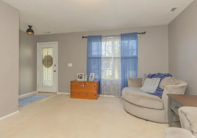 Photo 4 of Manufactured home for sale at 3212 Oaklyn Dr, Evansville, IN 47711 | MLS# 202634543 | Listing updated on 2026-08-24