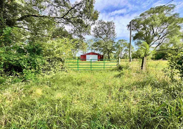 Photo 3 of Sale Pending at 14636 W 300 N, Medaryville, IN 47957 | MLS# 202634550 | Listing updated on 2026-09-04
