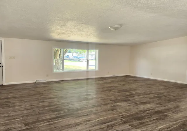 Photo 4 of Sale Pending at 30800 Oaksprings Dr, Granger, IN 46530 | MLS# 202634554 | Listing updated on 2026-09-01